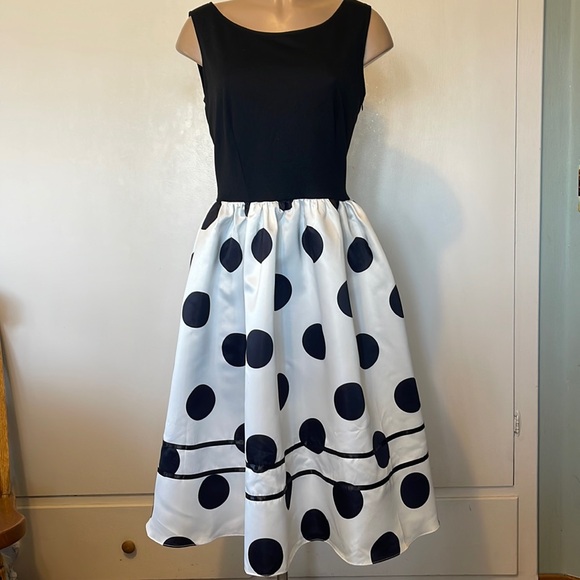 DRESS V  Cute Polka Dot White/black color, size XL” Womens DRESS - Picture 1 of 14